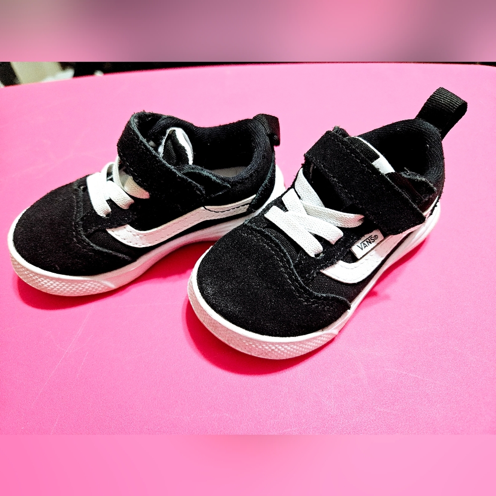 Vans Toddler Black and White ULTRARANGE - Picture 6 of 10